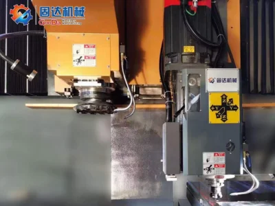 Top and Buttom Surface Milling Machine CNC Machine Tools Metalwork Processing Milling and Boring Drilling Vm-1830ncrg